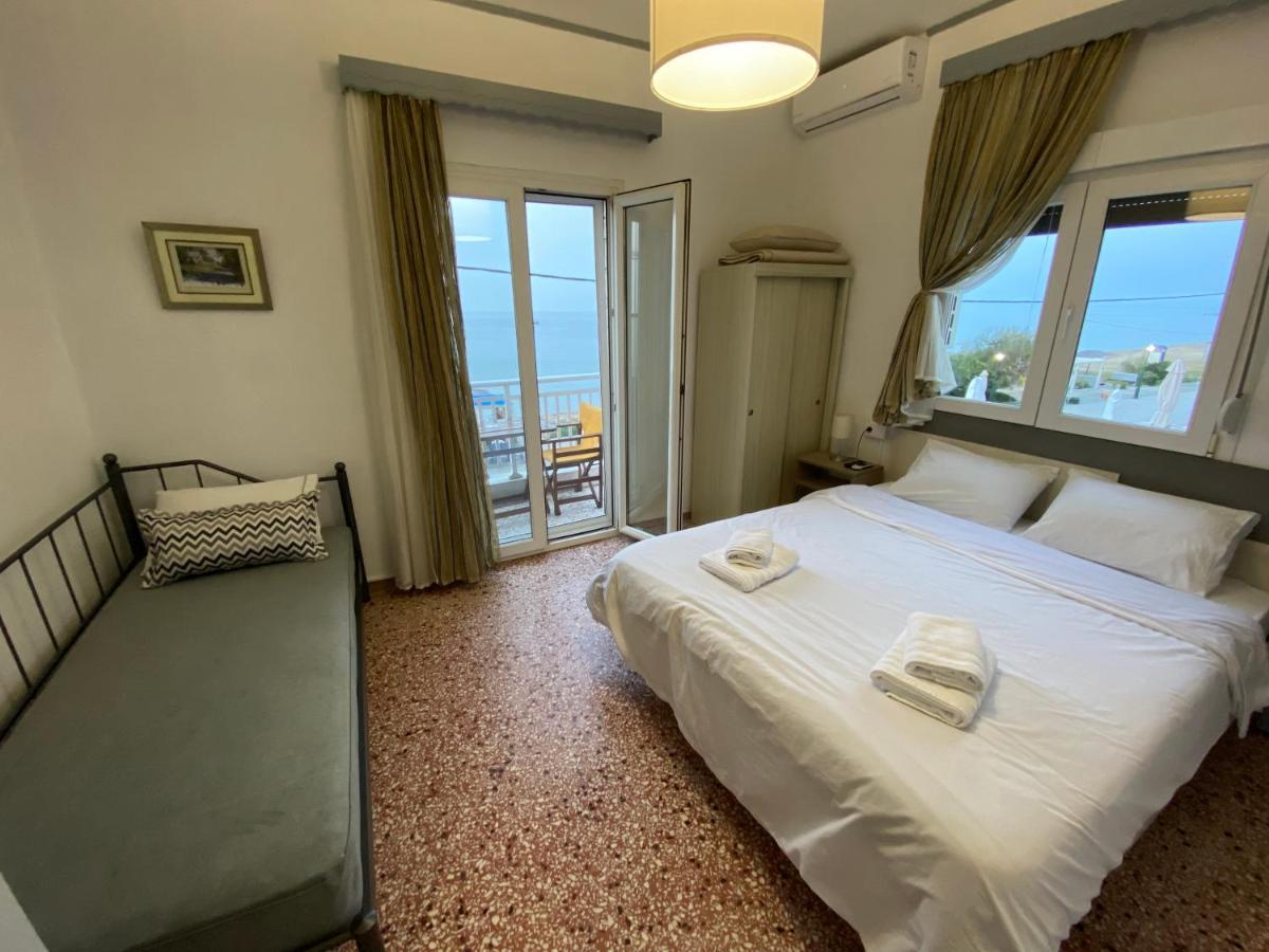 Sunset View Rooms Agia Triada  Eksteriør billede