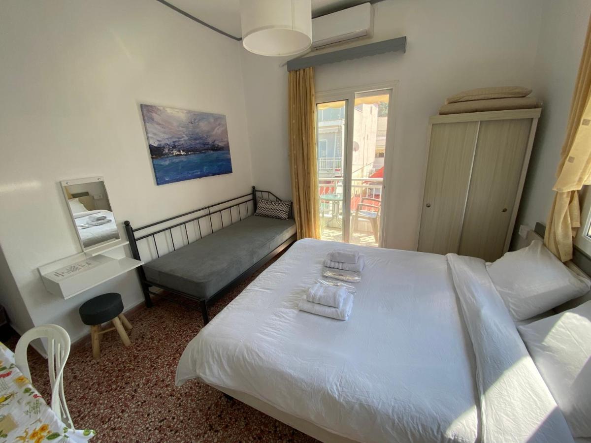 Sunset View Rooms Agia Triada  Eksteriør billede
